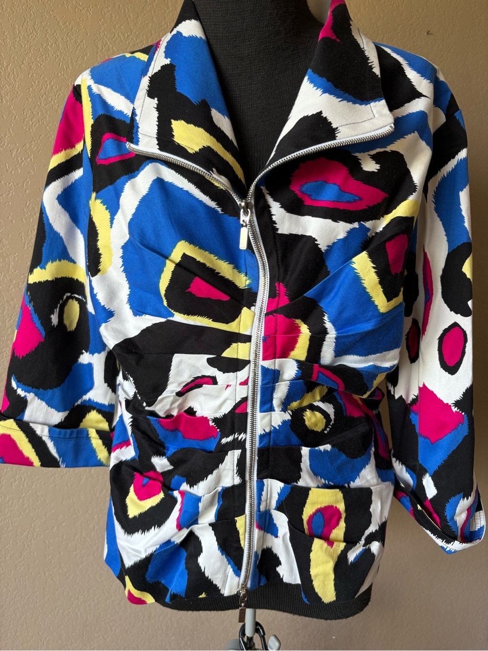 Joseph Ribkoff Zip Up Jacket Rouched Colorful Size 12 Cuff 3/4 Sleeves